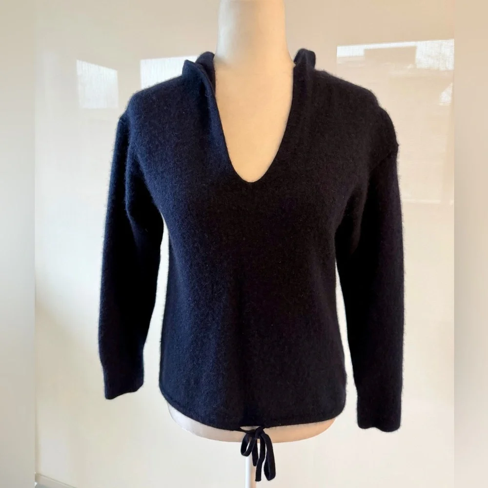 Theory Deep Navy V-Neck Cashmere Sweater Relaxed Hoodie - Picture 4 of 15
